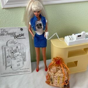 Vintage Cool Shoppin’ Barbie with working scanner, cash register counter